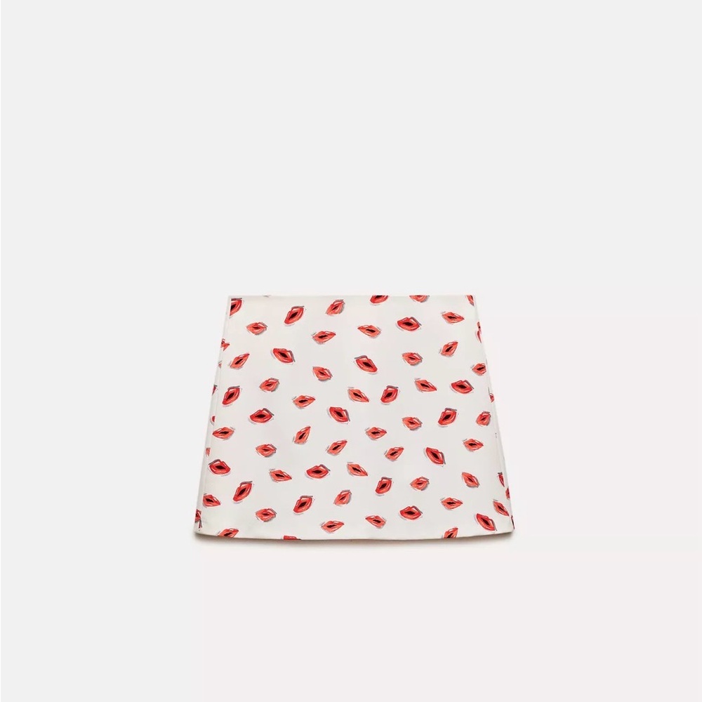 Zara White Mini Skirt with Red Lip Print